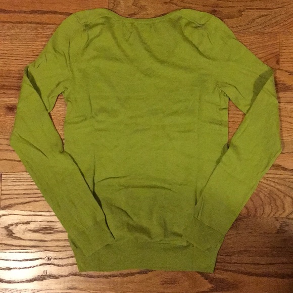 Gap Vneck Sweater - Picture 3 of 4